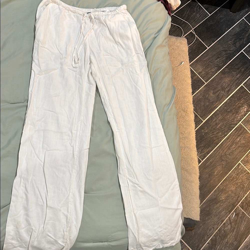 H&M White Leggings Comfortable Elastic Waist